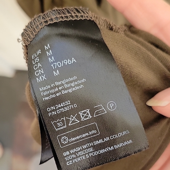 H&M Green Buttoned V-Neck Sundress - Picture 4 of 5